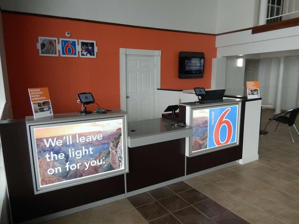 Motel 6 Портленд Інтер'єр фото
